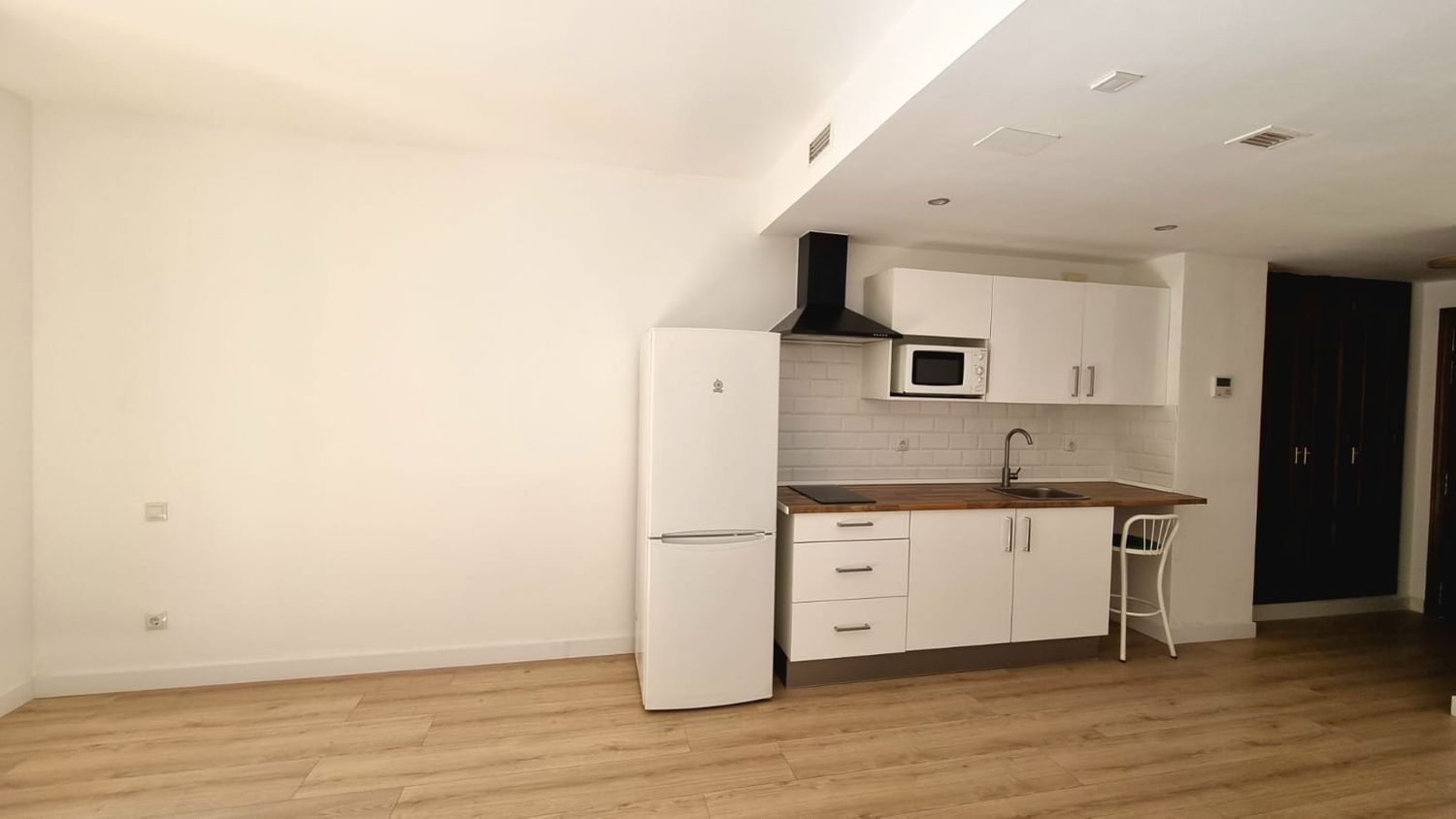 Estudio en calle de Jaime el Conquistador, 13 - Foto 6