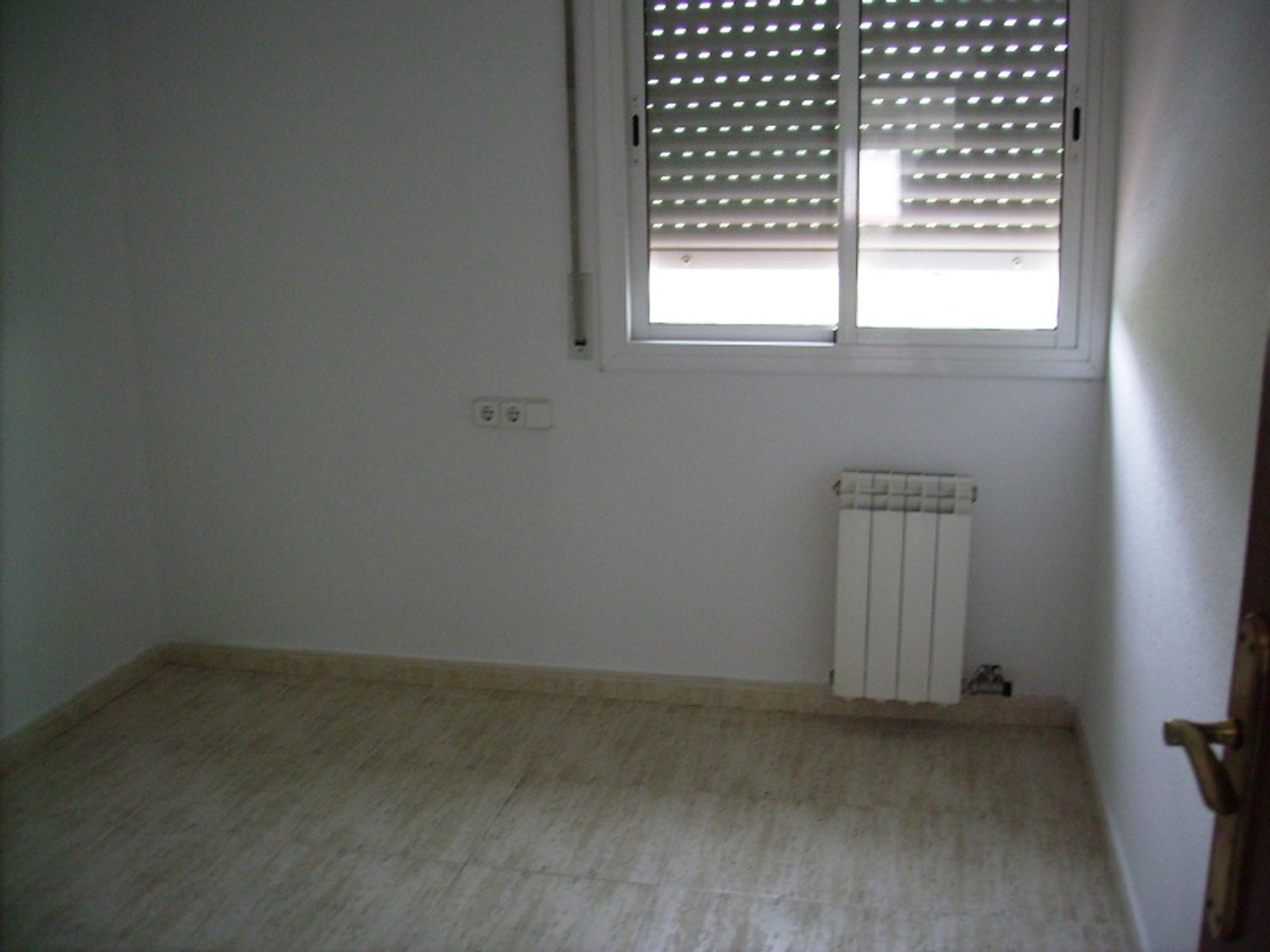 Chalet adosado en Montigalà - Foto 6