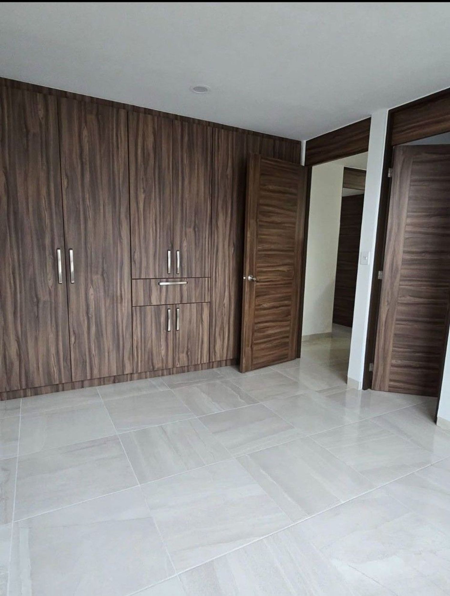 Chalet adosado en Calle de Catalunya, 43 - Foto 2