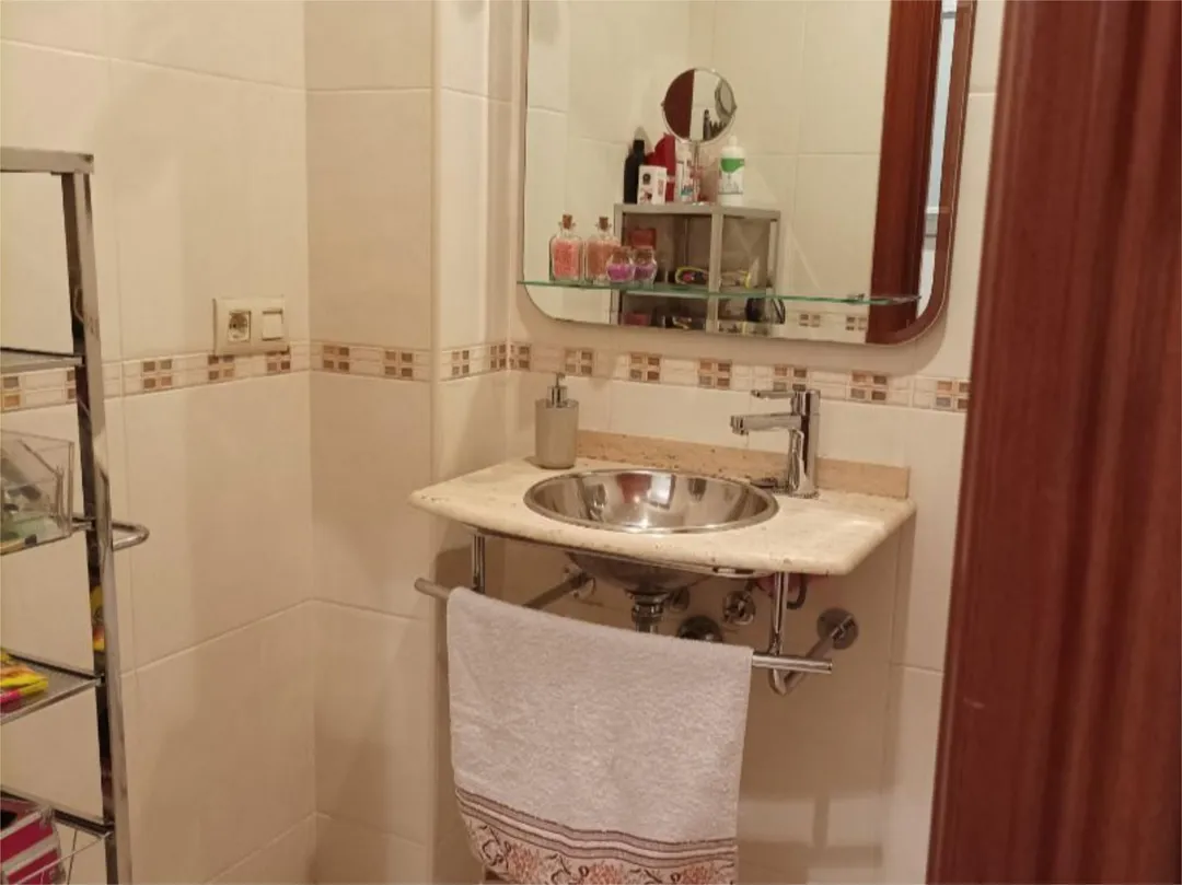 Chalet en  Avenida Reina Sofia 26 - Foto 6