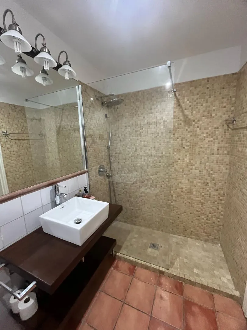 Casa adosada en  Calle Álamo del Higuerón 12 - Foto 10