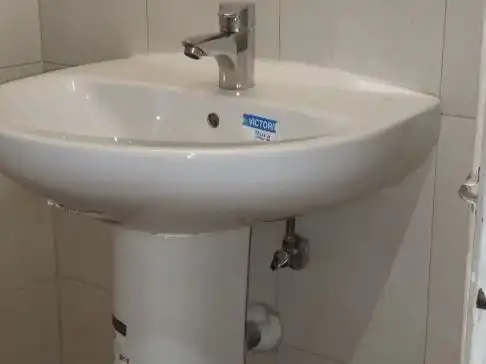 Local comercial en  Calle de San Restituto 22 - Foto 5