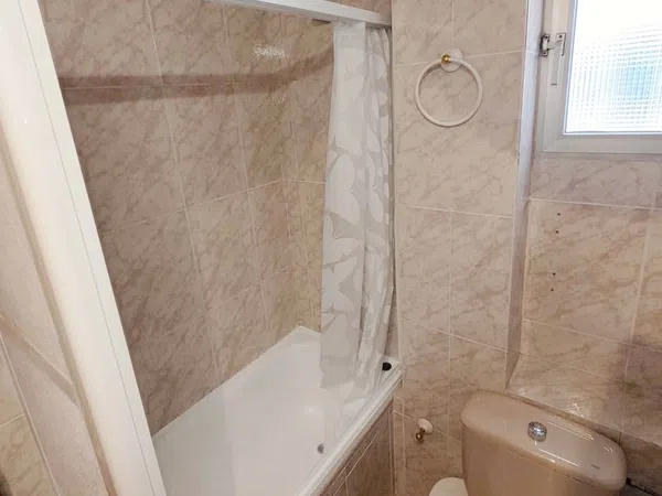 Piso en avenida de Pérez Galdós, 133 - Foto 5