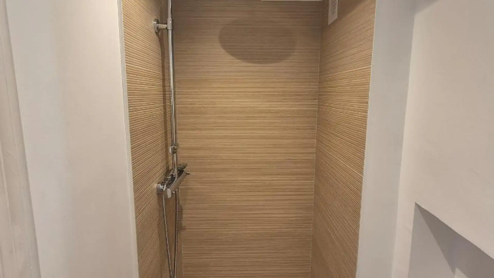 Estudio en  Carrer de la Bosseria 12 - Foto 8