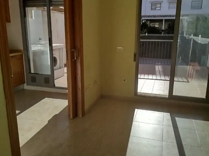 Piso en  Calle Jesús Hernández Conesa 2 - Foto 5