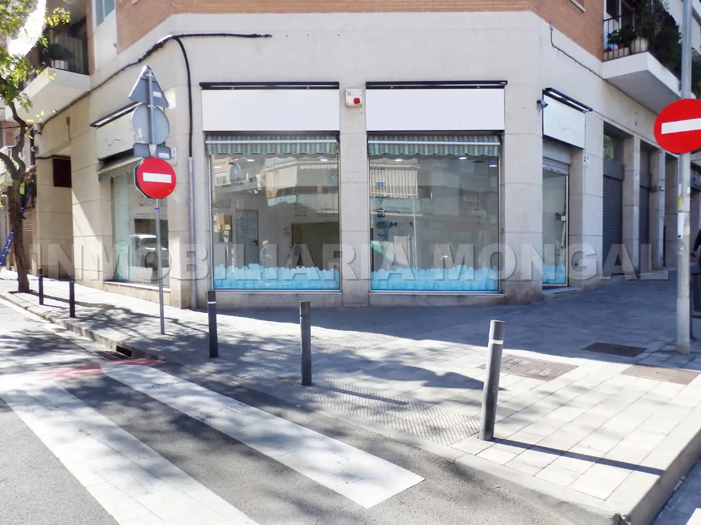 Local comercial en  Carrer de Joaquim Auger - Foto 2