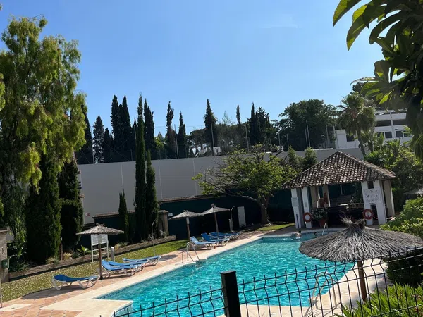 Piso en Los pinos del ángel, 11, Nueva Andalucía - Foto 2