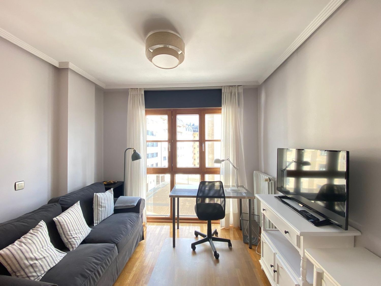 Piso en calle Tomás Crespo Frígilis, 32 - Foto 1