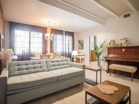 Piso en ronda de Sant Pau, 27