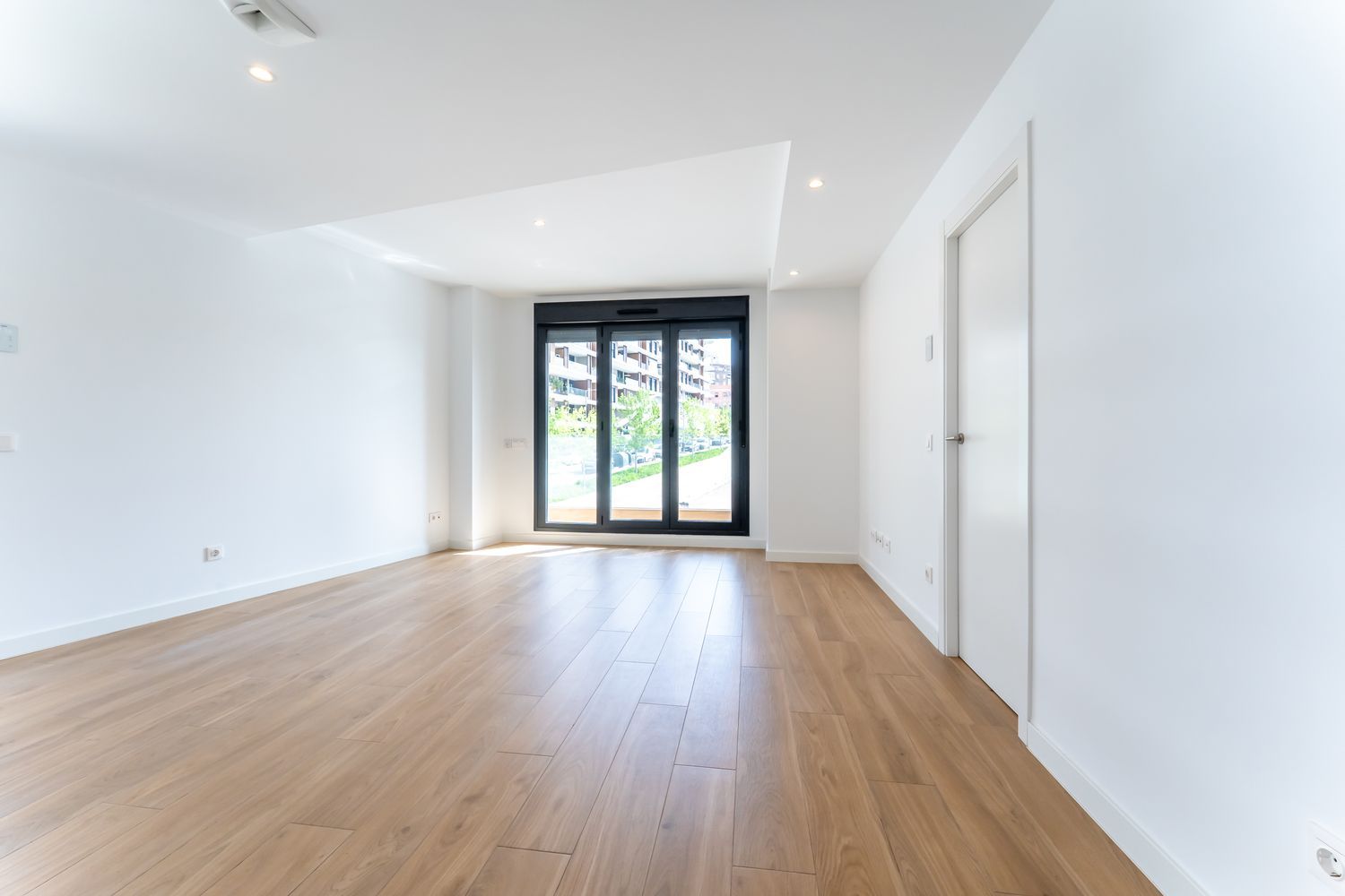 Piso en calle Casimiro Mahou Bierhans, 21 - Foto 2