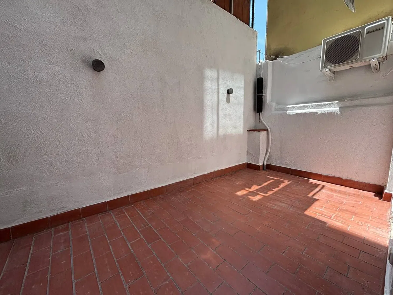 Estudio en calle del Consell de Cent, 270 - Foto 23