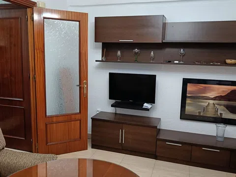 Piso en calle Maestro Priego López, 28