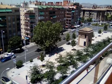 Piso en  Plaza Ciudad de los Cármenes 5 - Foto 2