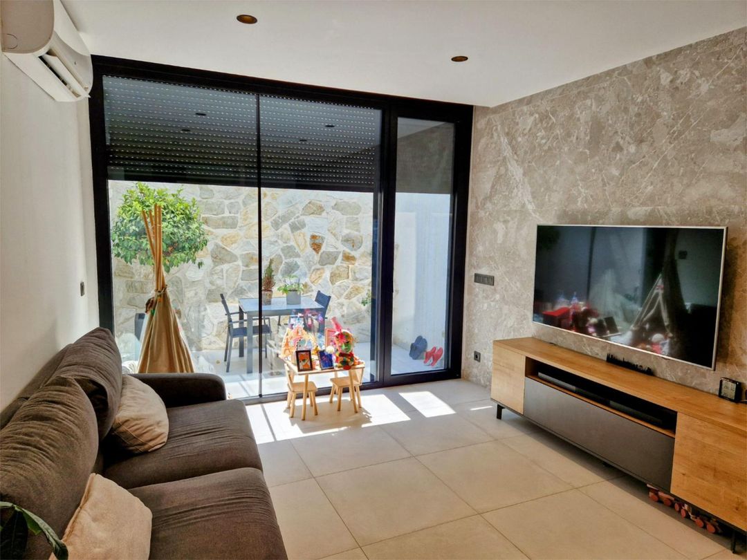 Casa adosada en  Carrer del Rector 31 - Foto 4