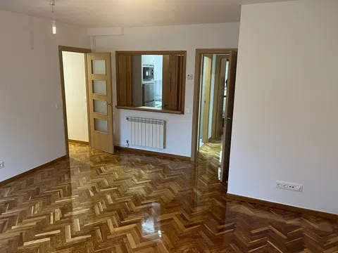 Piso en calle de la Compañía, 52