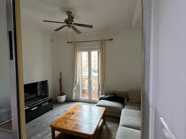 Piso en calle de Alberto Aguilera, 11