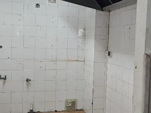 Local comercial en  Plaza Pedro Santos Gómez 2 - Foto 21