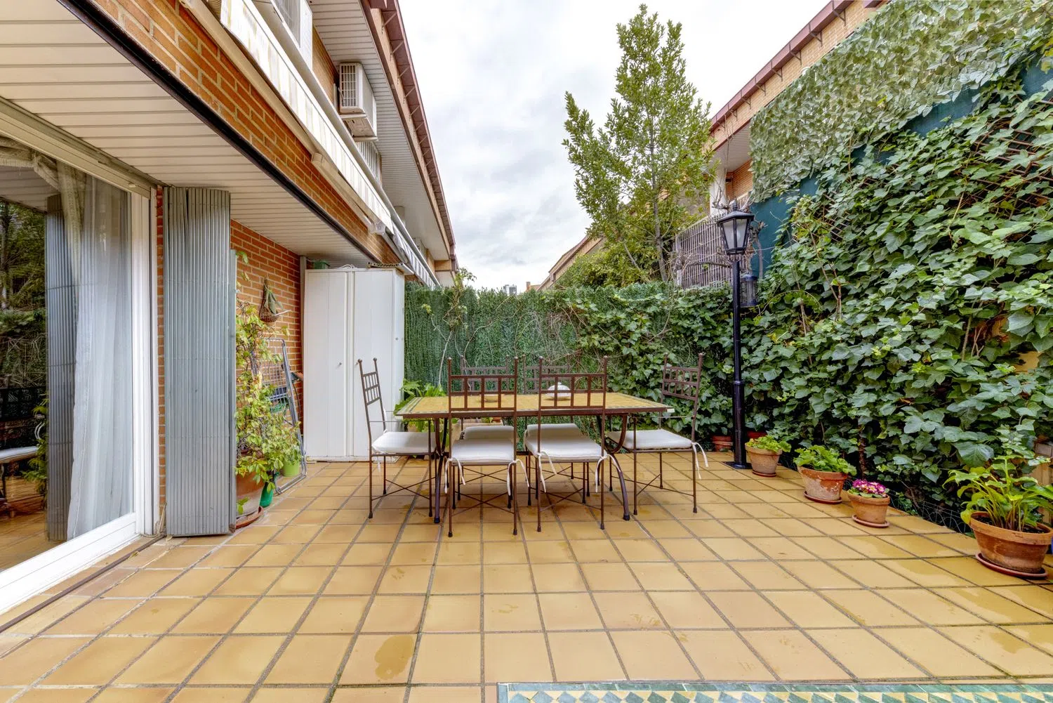 Chalet adosado en Barrio Valdezarza - Foto 7