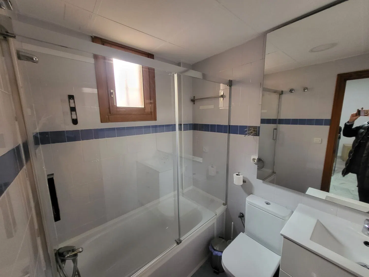 Piso en calle Jesús y María, 12 - Foto 4