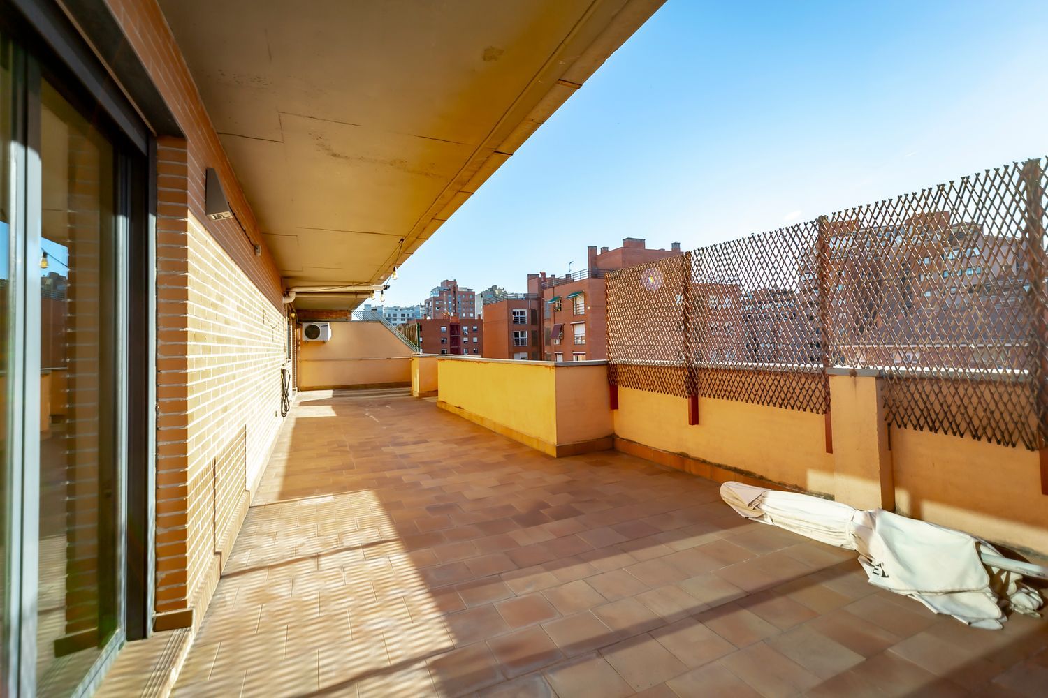 Ático en calle Rafael Bergamín, 12 - Foto 4