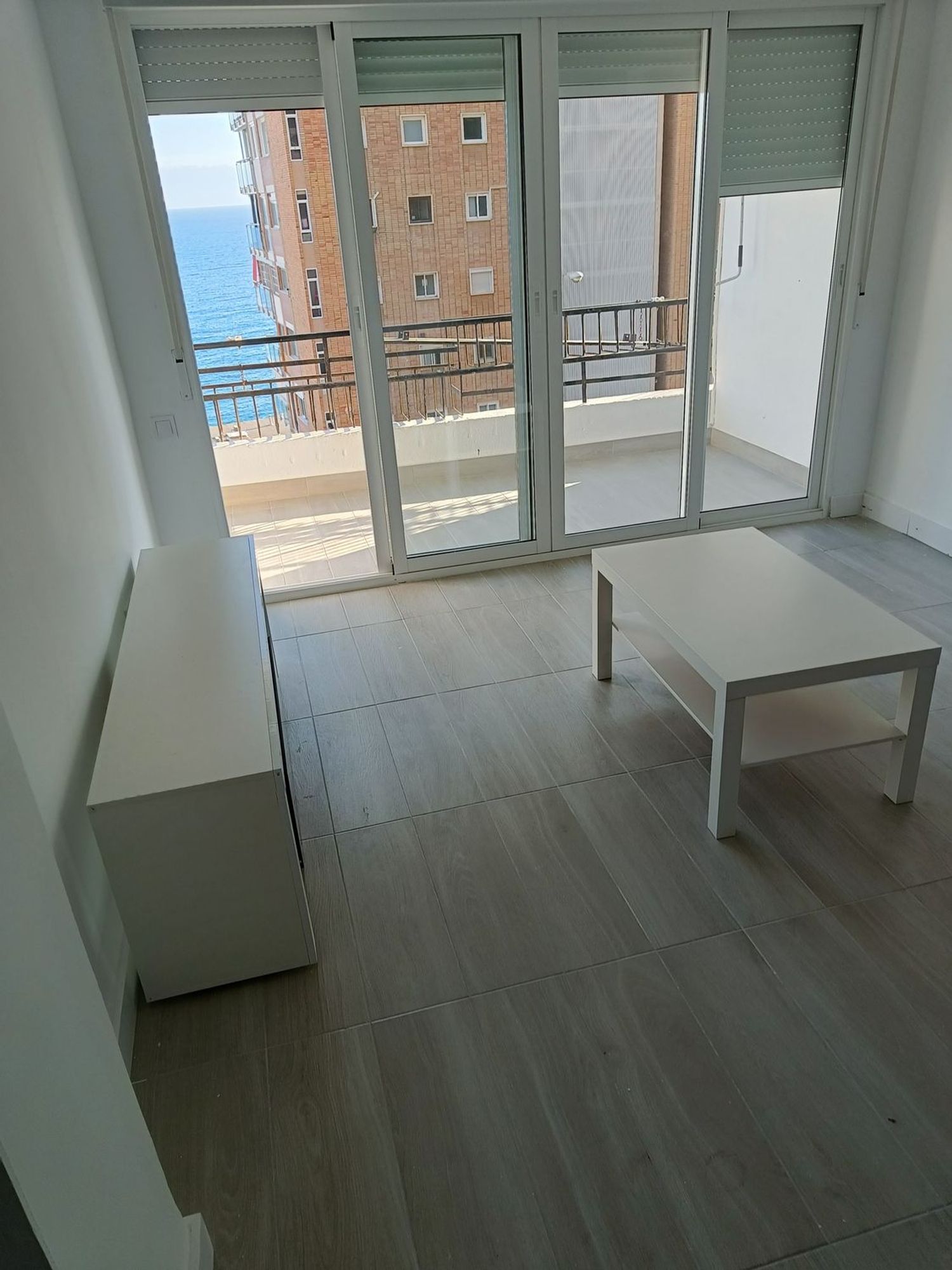 Piso en calle Villajoyosa, 99 - Foto 2