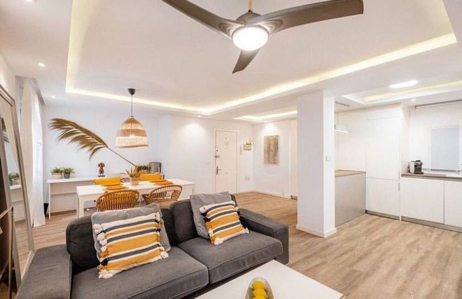 Piso en avenida las Palmeras, 9 - Foto 1