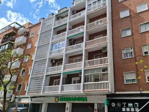 Piso en calle de Lope de Haro, 20