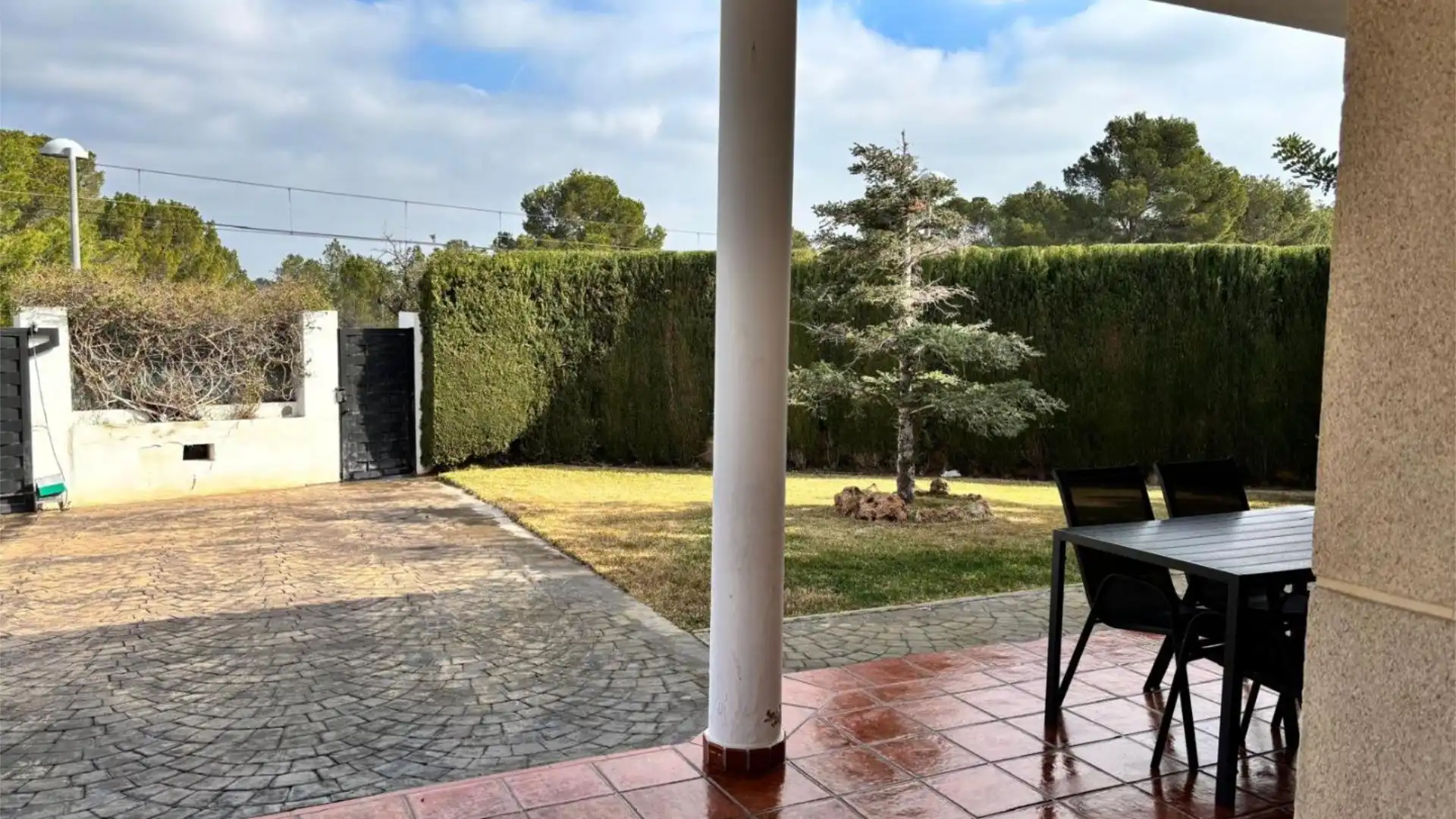 Piso en  Carrer 1 90 - Foto 3