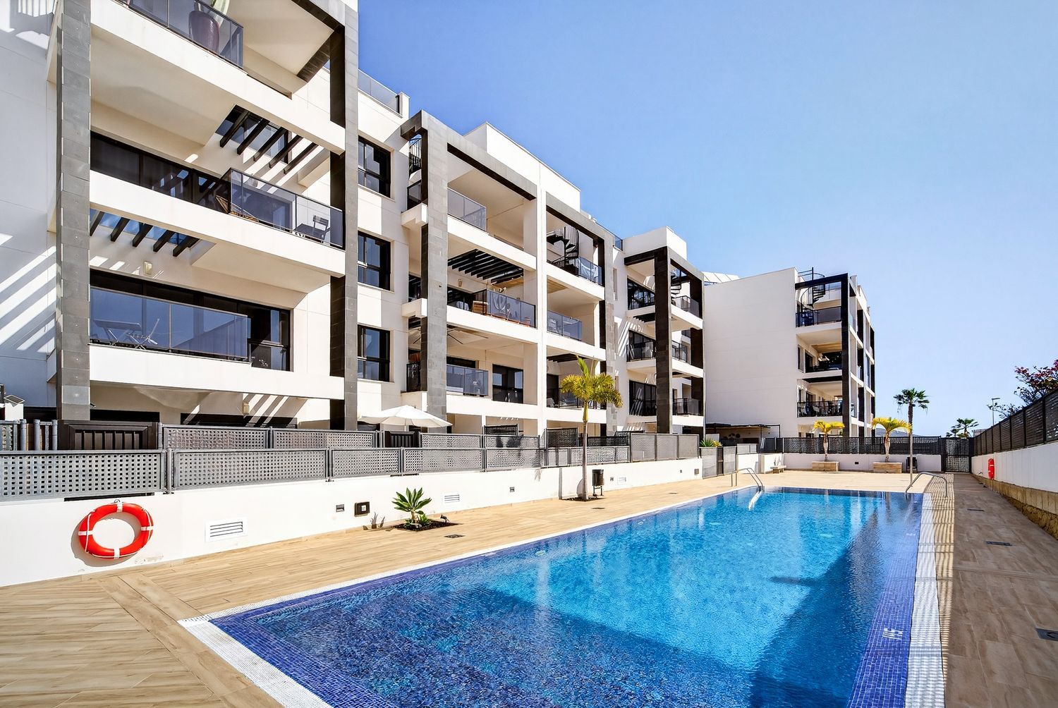 Piso en calle Mar Cantábrico, 40 - Foto 1