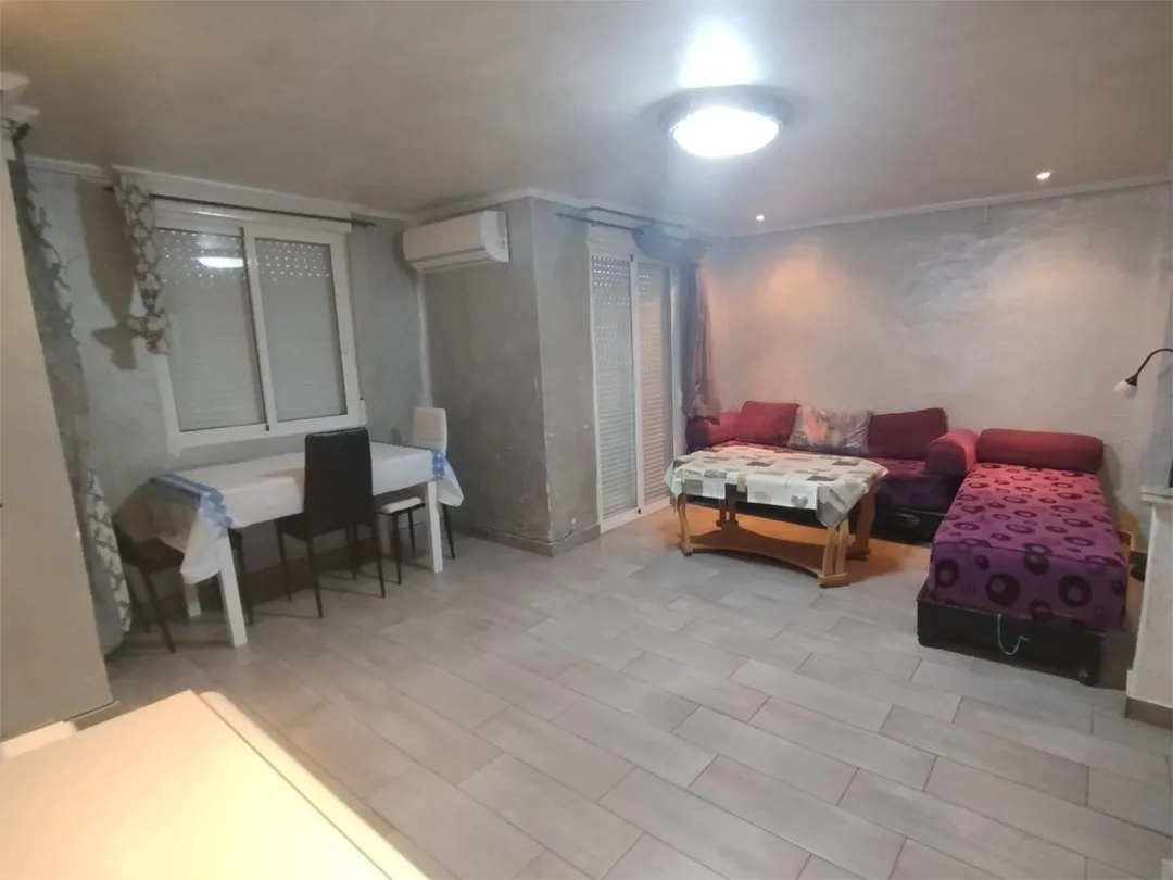 Piso en  Carrer Doctor Ferrán 100 - Foto 2