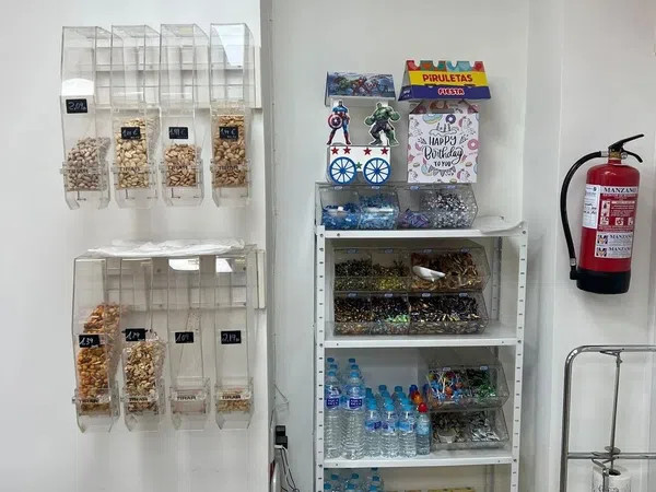 Local en Tienda de alimentación en Calle Horno, 2 - Foto 2