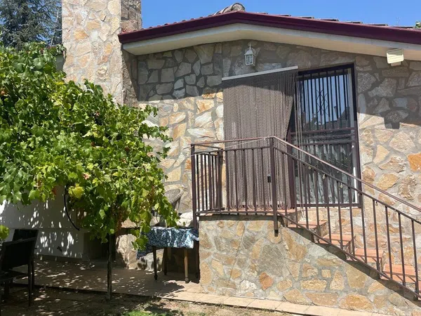 Chalet adosado en Calle León, 4 - Foto 2