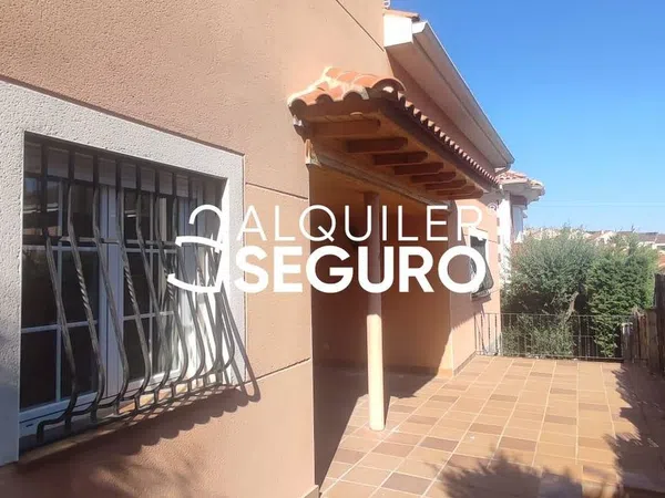 Casa o chalet independiente en Calle de Jorge Guillén - Foto 1