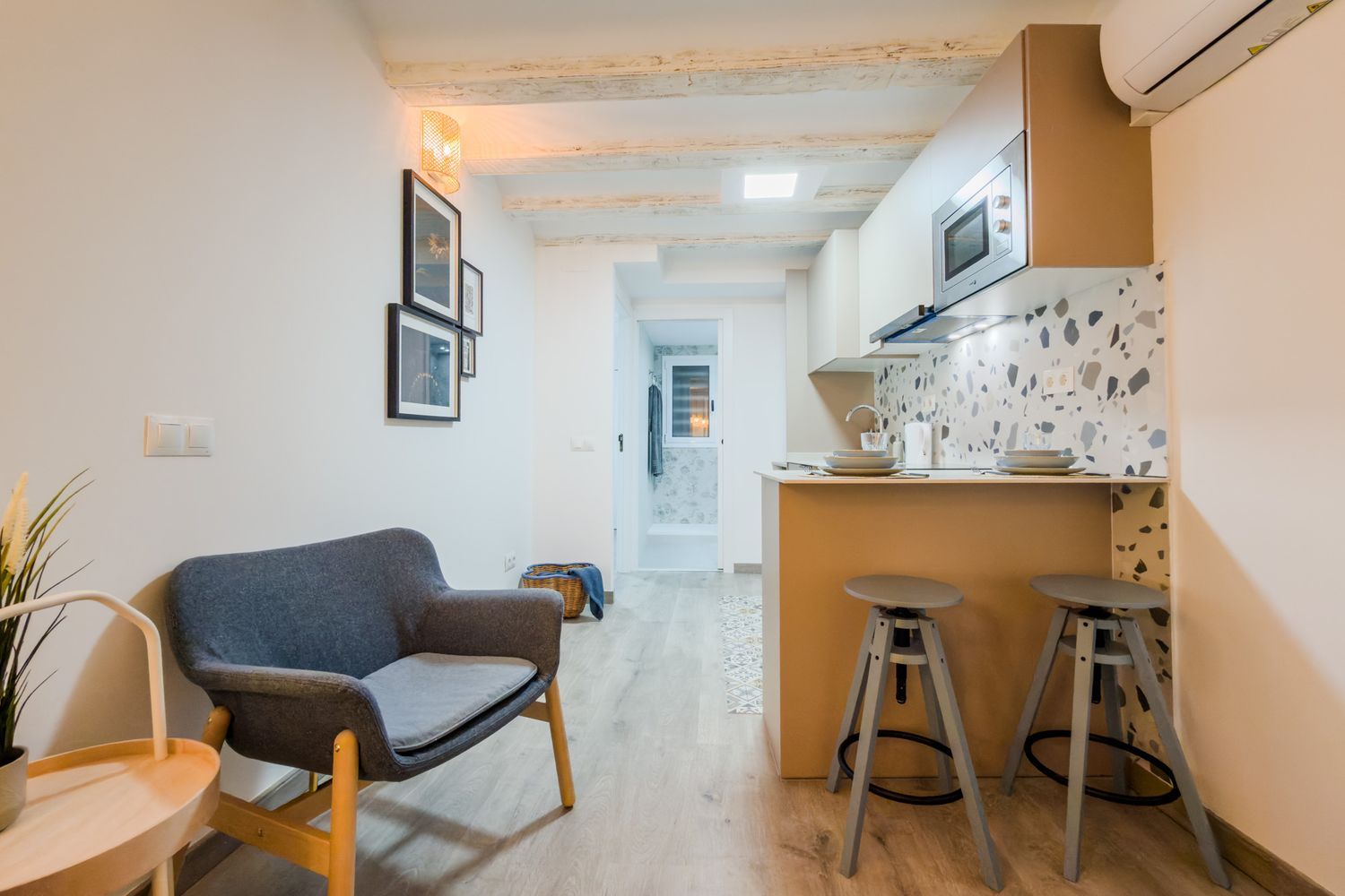 Estudio en calle d'En Robador, 31 - Foto 6