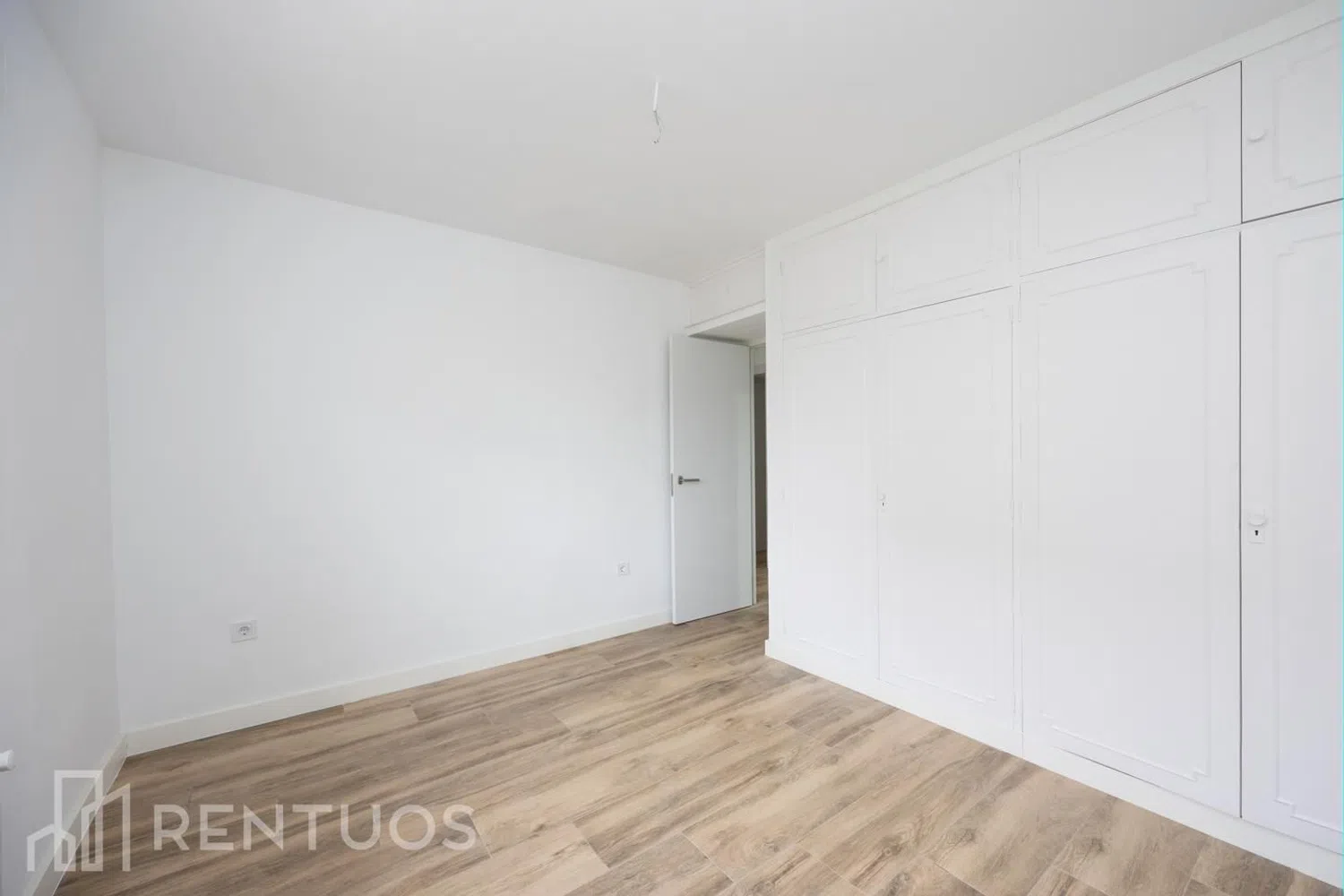 Piso en calle Cabo de San Vicente - Foto 13