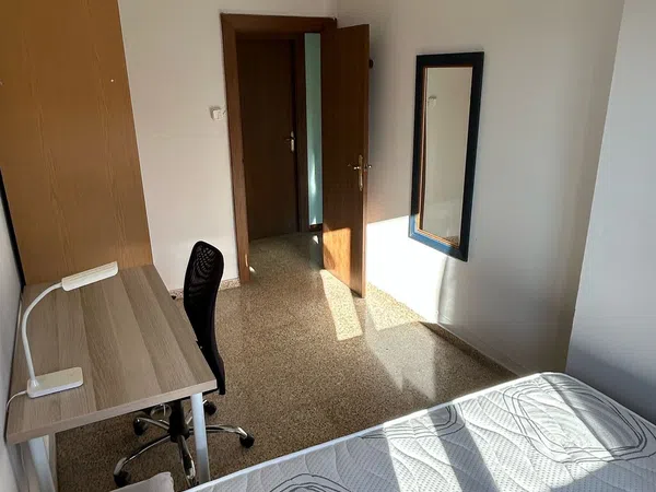 Piso en Avenida de Cesáreo Alierta, 105 - Foto 2