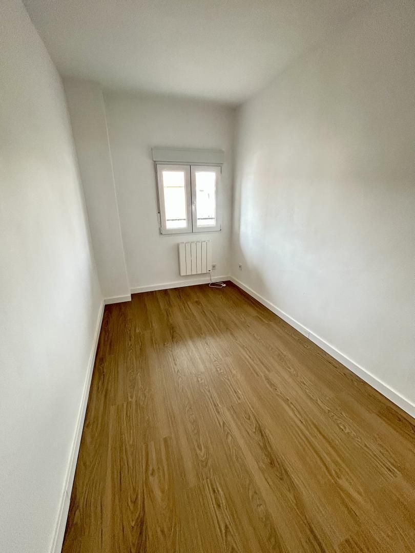 Piso en  Calle Vargas Machuca 1 - Foto 8