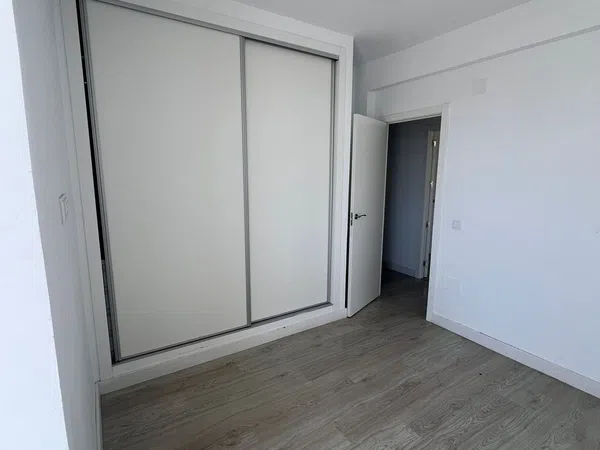 Piso en Avenida Juan Sebastián Elcano, 129 - Foto 10