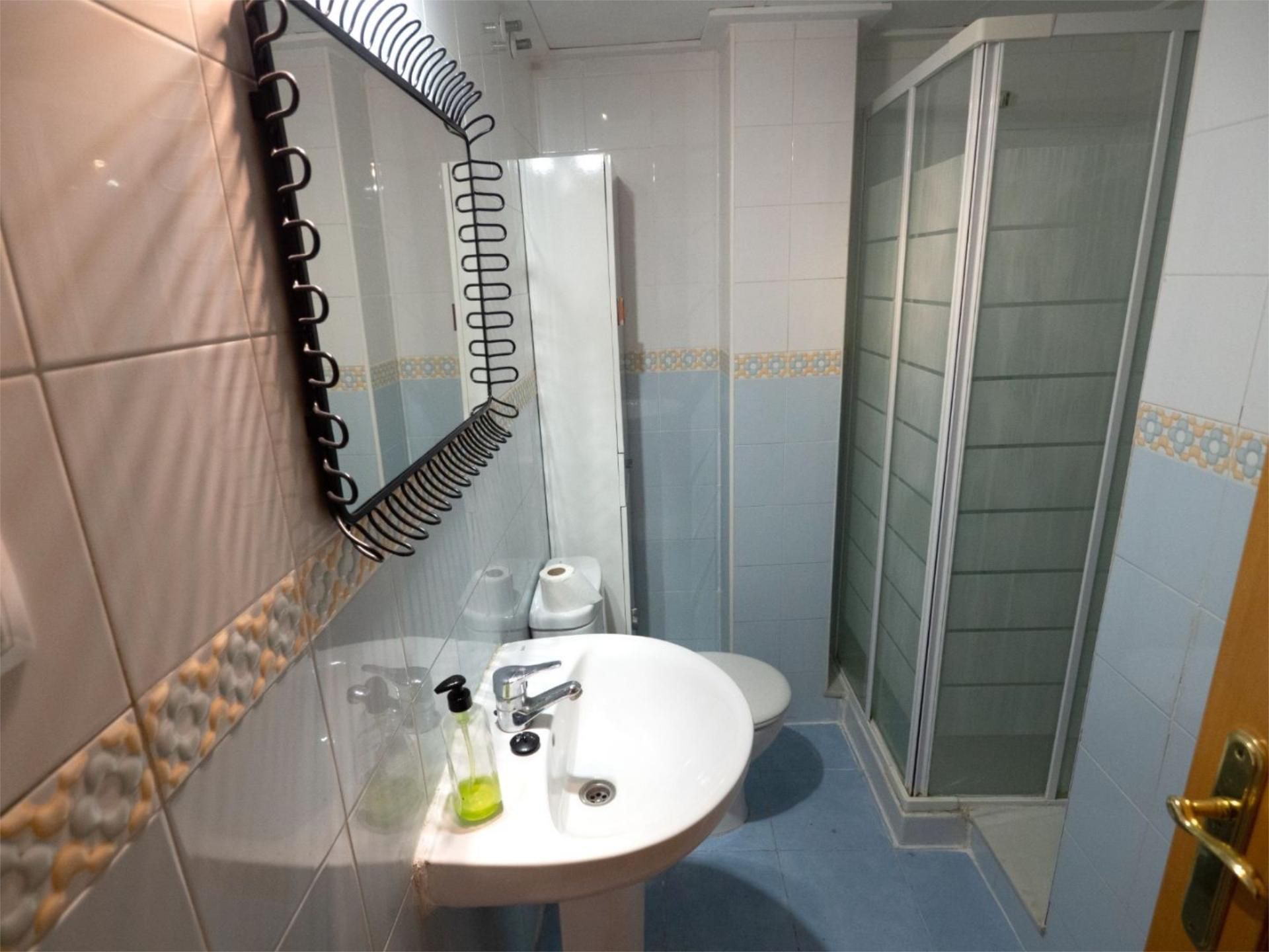 Piso en  Carrer de Costa i Borrás 54 - Foto 12