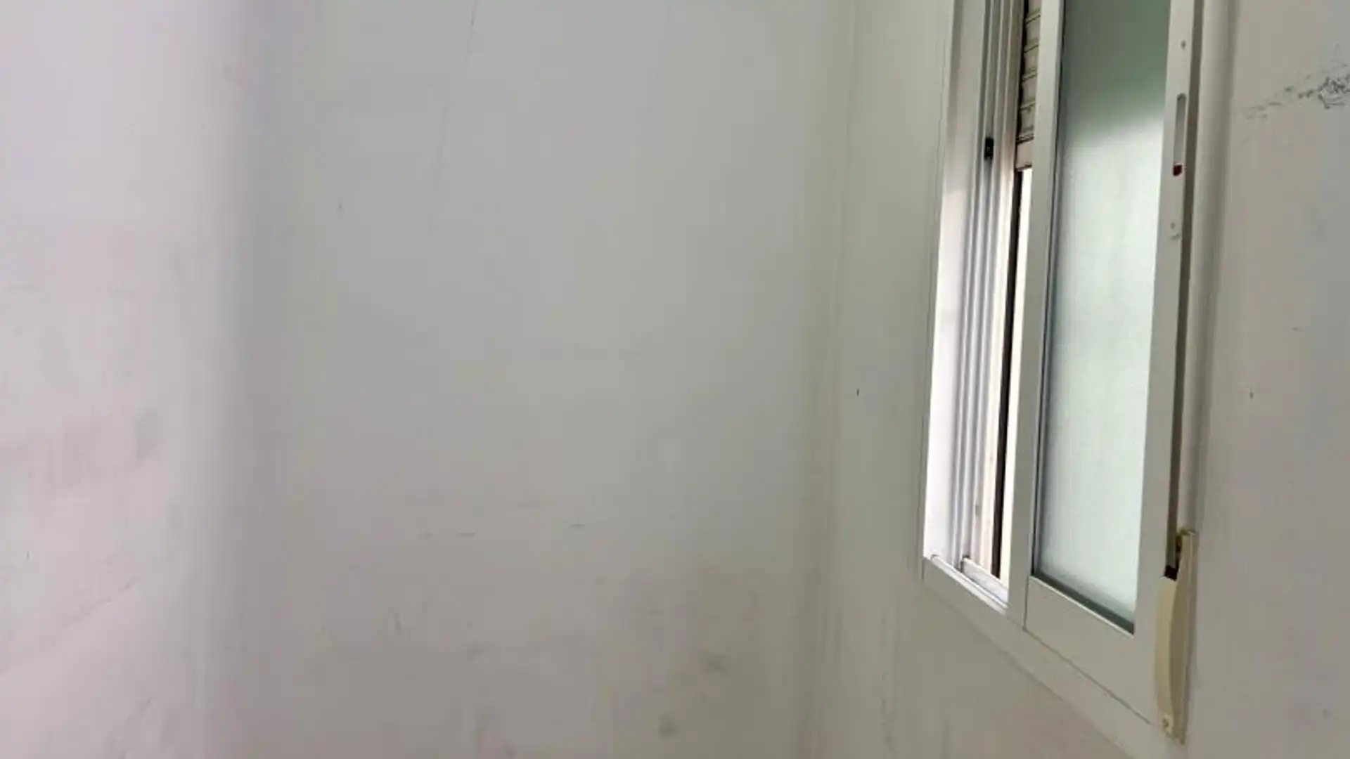 Planta baja en  Calle Lucía Van Dulken 30 - Foto 3