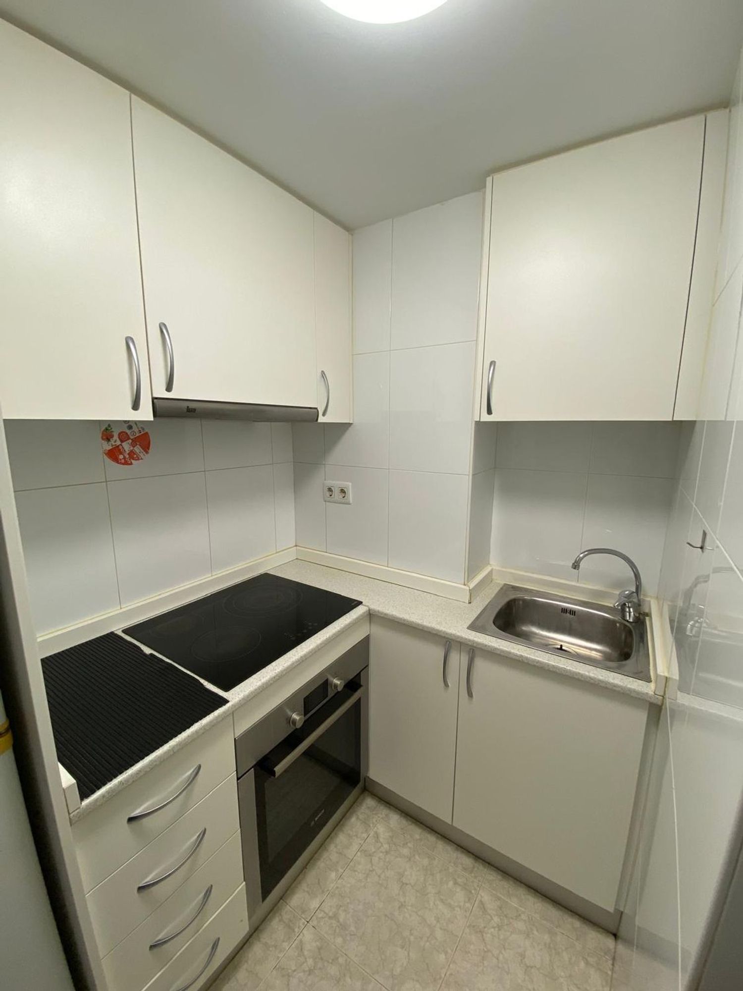 Estudio en calle Valentí Almirall, 4 - Foto 16