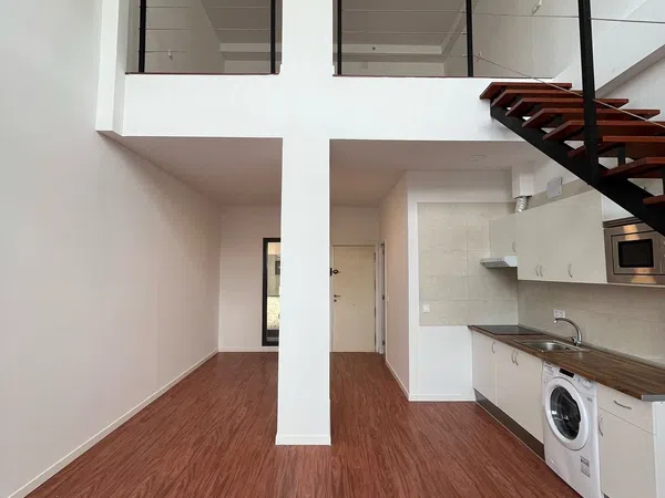 Dúplex en Arquímedes, 7