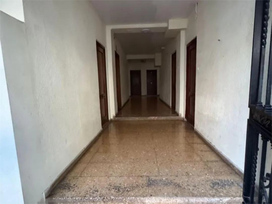 Piso en  Carrer de Yecla 25 - Foto 12