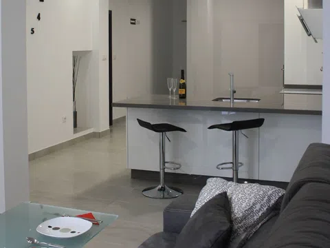 Estudio en calle virtud, 45