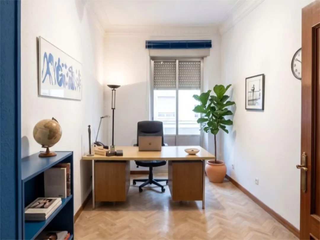 Piso en  Calle del Tutor 50