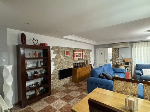 Chalet adosado en Calle de Mariano Benlliure, 27 - Foto 2