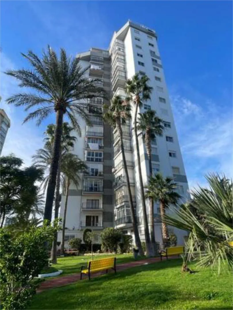 Piso en Urbanización Club Médico - Foto 3