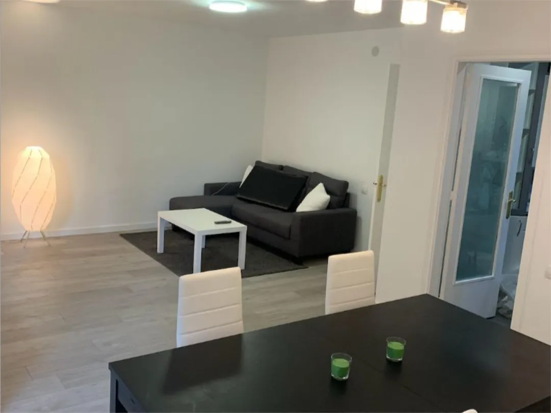 Piso en  Carrer Historiador Josep Lladonosa 2 - Foto 1