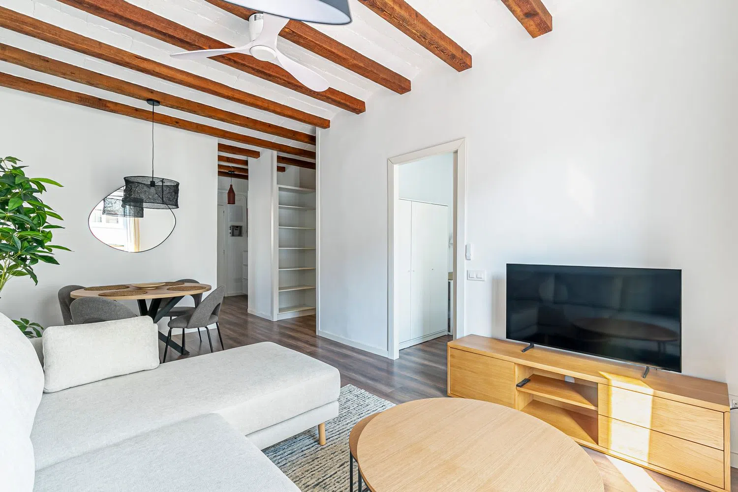 Piso en calle de Catalina Suárez, 25 - Foto 4