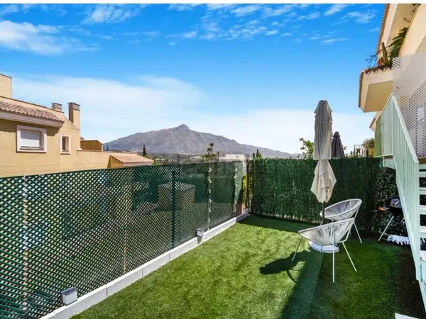 Piso en avenida Calderón de la Barca, 4 h - Foto 1